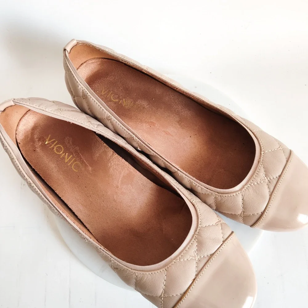Vionic Ballet Flats Size 8 Desiree Beige Quilted Leather Patent Cap Toe‎ Comfort